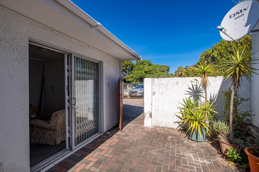 3 Bedroom Property for Sale in Miramar Eastern Cape